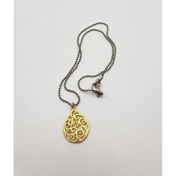 Gold Tone Filigree Teardrop Pendant Necklace On Silver Ball Chain - Picture 6 of 6
